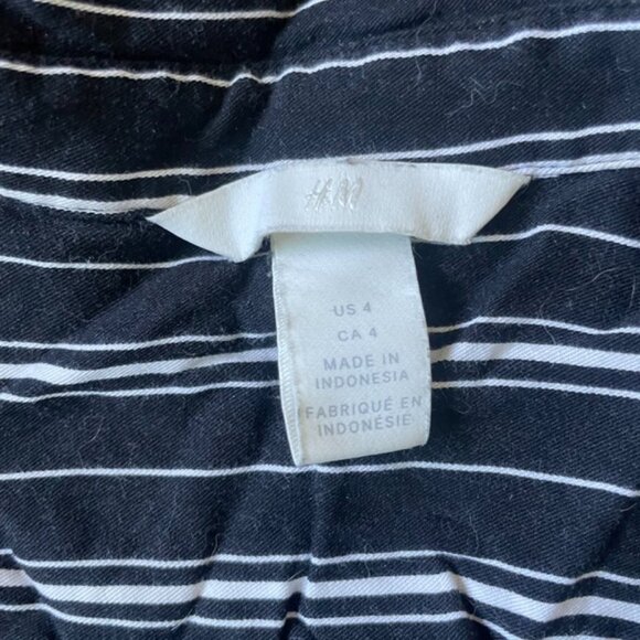 Button up blouse - Picture 2 of 2